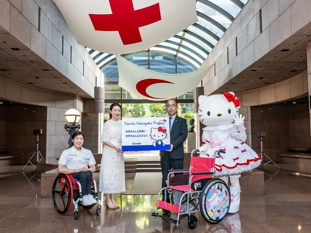 2025年8月4日 サンリオキャラ車いす47台を日本赤十字社に寄贈
