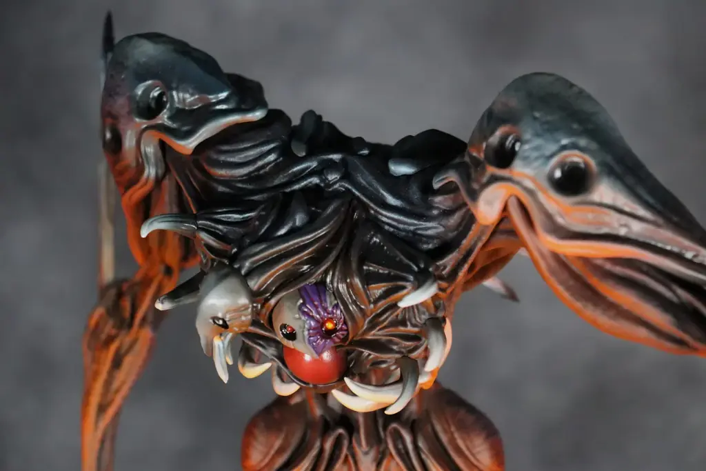 『ヱヴァンゲリヲン 新劇場版:序』に登場する、『第4の使徒』がN2地雷による攻撃の中を進撃するイメージで、造型作家 Yoshi.氏デザインのハイクオリティフィギュアとして登場！！ 画像 13