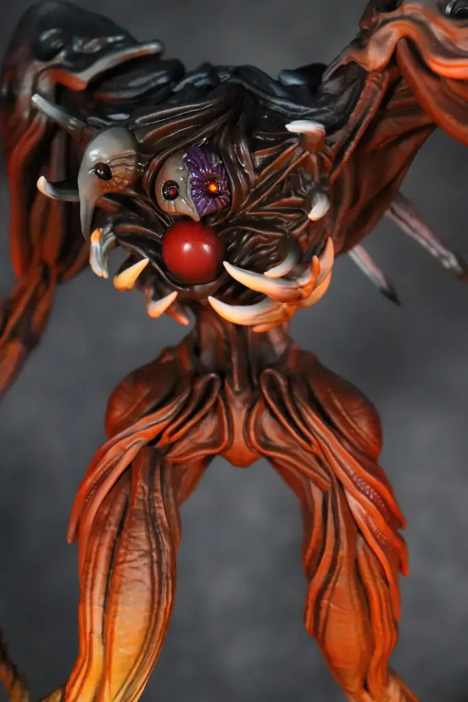 『ヱヴァンゲリヲン 新劇場版:序』に登場する、『第4の使徒』がN2地雷による攻撃の中を進撃するイメージで、造型作家 Yoshi.氏デザインのハイクオリティフィギュアとして登場！！ 画像 15