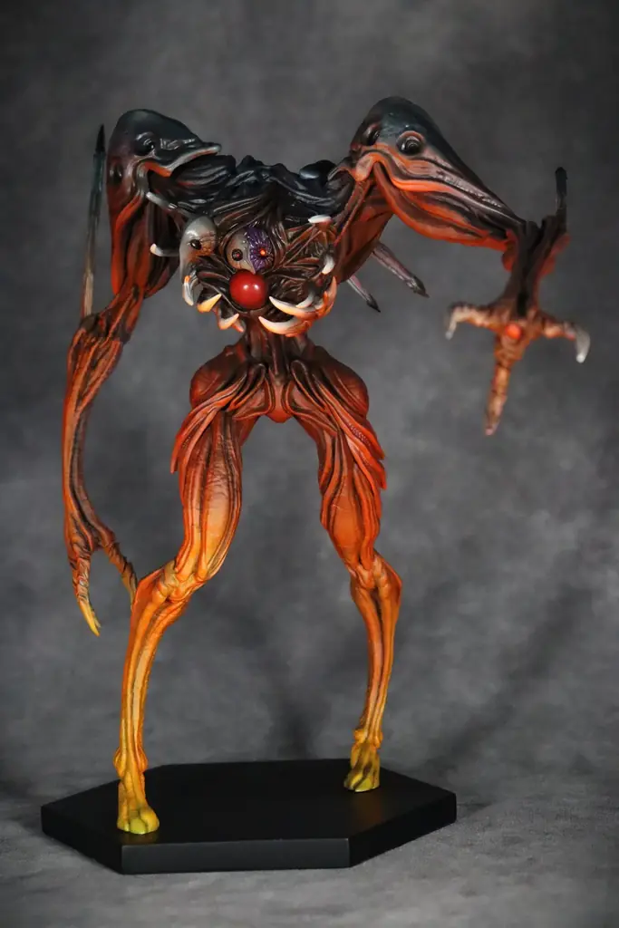 『ヱヴァンゲリヲン 新劇場版:序』に登場する、『第4の使徒』がN2地雷による攻撃の中を進撃するイメージで、造型作家 Yoshi.氏デザインのハイクオリティフィギュアとして登場！！ 画像 8