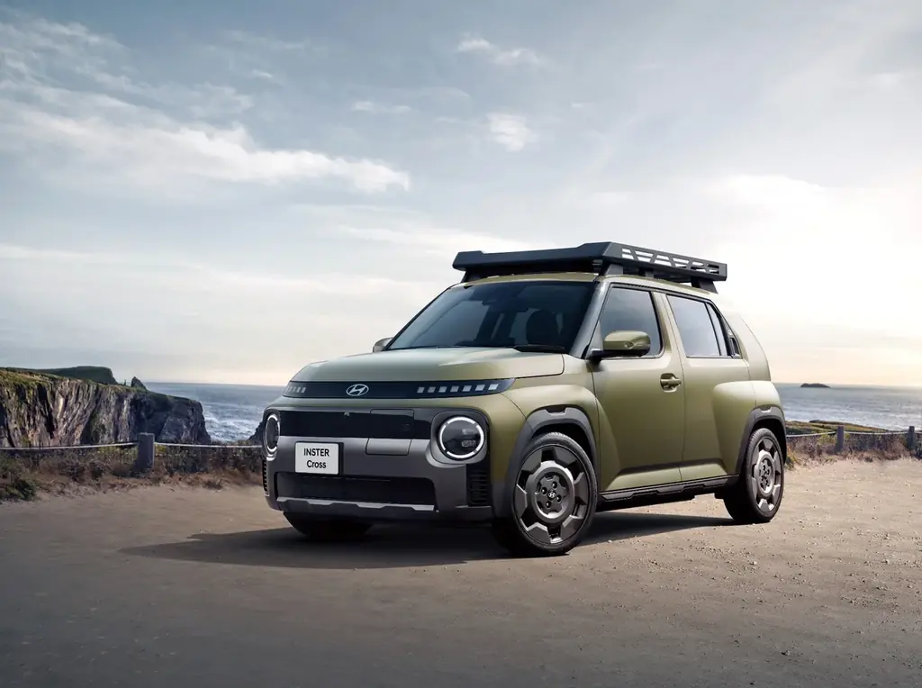 2025年8月8日開始！Hyundaiの新スモールEV「INSTER Cross」先行予約スタート