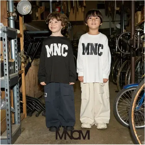 ナルミヤ・インターナショナルのEC限定ブランド「b・ROOM/ビールーム」より、大人びた飽きのこないデザインを楽しめる〈 MNCM（モノクローム）by b・ROOM〉が8月8日(金)発売スタート！ 画像 3