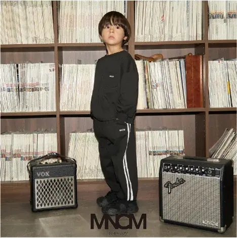 ナルミヤ・インターナショナルのEC限定ブランド「b・ROOM/ビールーム」より、大人びた飽きのこないデザインを楽しめる〈 MNCM（モノクローム）by b・ROOM〉が8月8日(金)発売スタート！ 画像 4