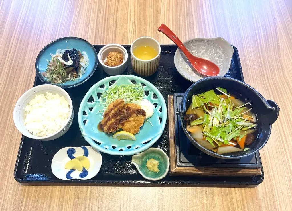 愛にあふれる地元ガイドたちと、やなせたかしさんゆかりの地をめぐろう!連続テレビ小説「あんぱん」の舞台・高知県で特別日帰りバスツアーの参加者募集スタート!【2025年8月29日催行】 画像 3