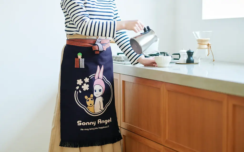 Sonny Angelが、日本で古くからの製法を守り継ぐ前掛け専門ブランド「エニシング」とコラボレーション。8月20日(水)より発売。 画像 5