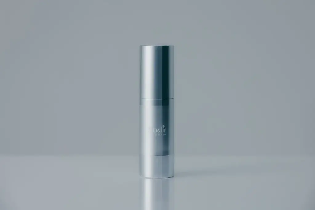 【ヘラヘラ三銃士 まりなプロデュース】Shin&Me LUXE SERUM 100、販売開始から約3日で初回予定数量900本完売。アクセス集中によるサーバーダウンから特例延長を経て完売御礼。 画像 3