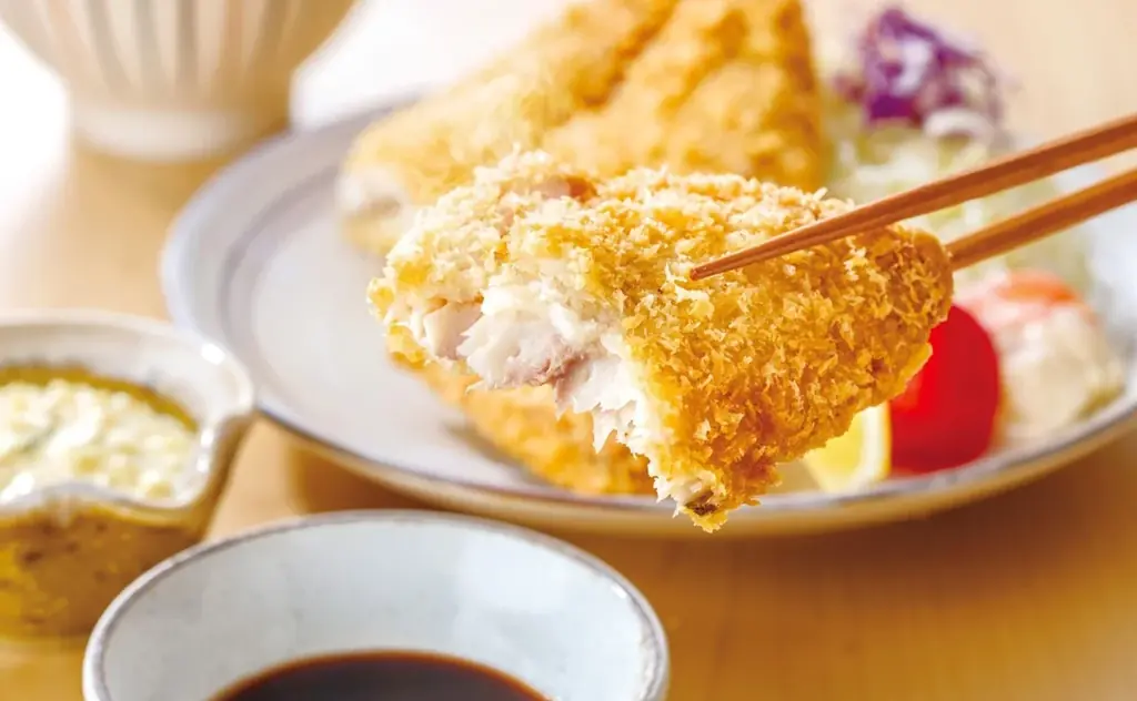 約20cmのビッグサイズ!「真アジの大判アジフライ」3万食限定で8月11日(月)から販売 画像 2