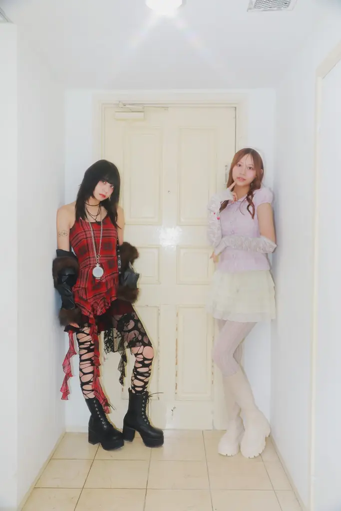 SPINNSが提案する秋の新ジャンル“真逆なふたりの夢とリアル” 『Romance Punk』始動 画像 2