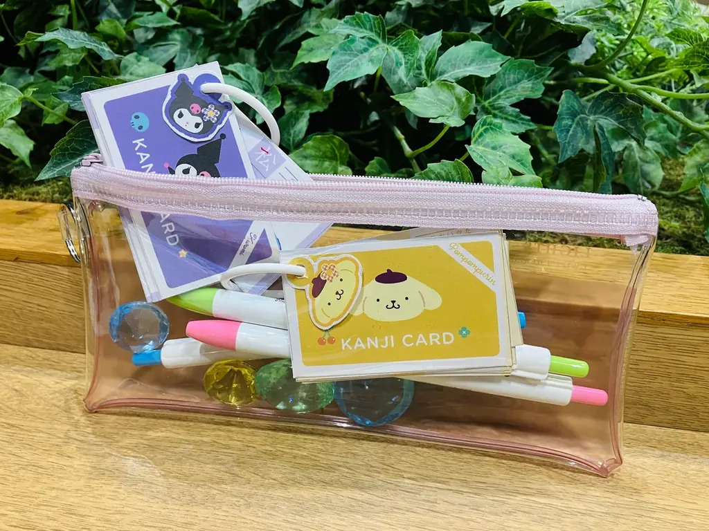 “かわいくて何度も見たくなる” が英単語や漢字を覚えやすくするポイント! 『サンリオキャラクターズといっしょ 小学生の英単語カード/漢字カード(リングつき)』が新発売! 画像 2