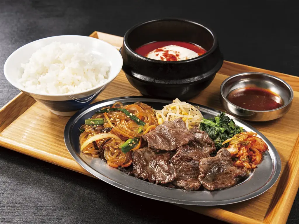 焼肉・おかず・スンドゥブ、全部食べたい！を叶えます「焼肉定食」中山豆腐店に新登場 画像 2