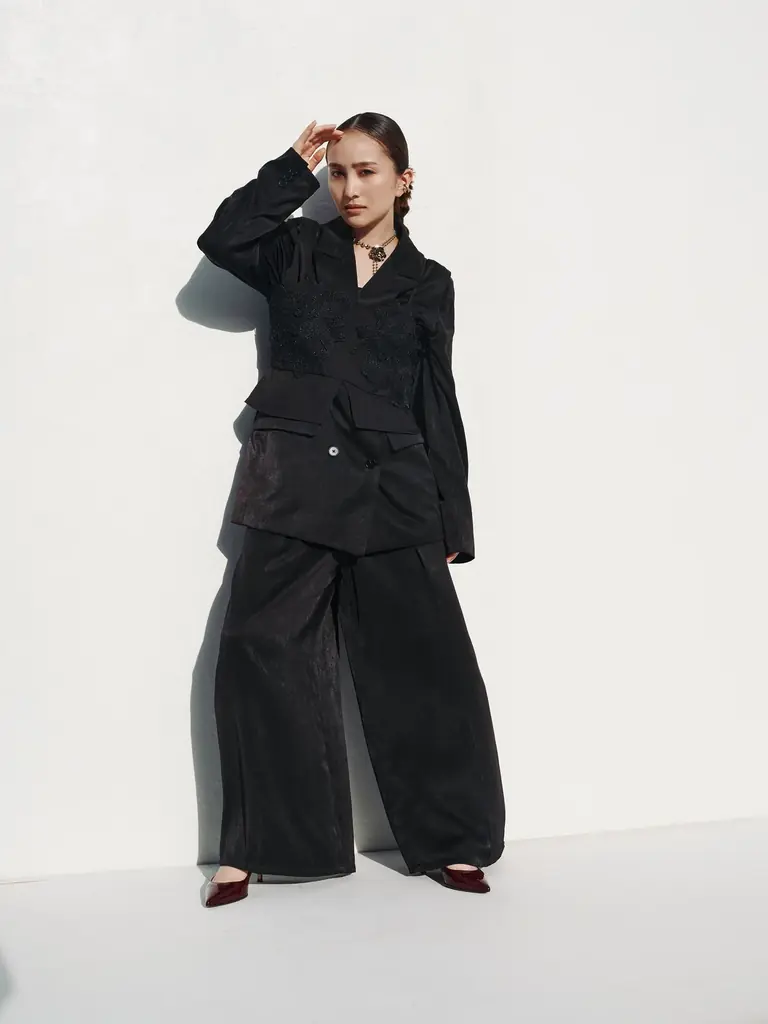 30代を迎えた百田夏菜子さんがモードに着るHAREのオケージョンLOOKを8月21日（木）に公開 画像 2