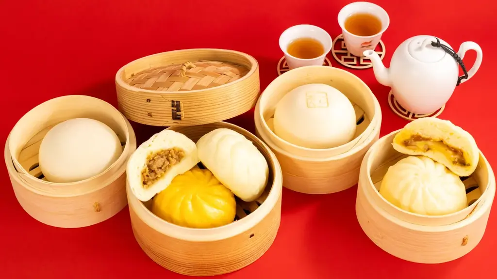 今年も登場！夏こそ「ファミマの中華まん」韓国料理が中華まんに！？「旨辛チーズタッカルビまん」が新登場！～ファミペイで中華まんの30円引きクーポンがもらえるキャンペーンも開催～ 画像 1
