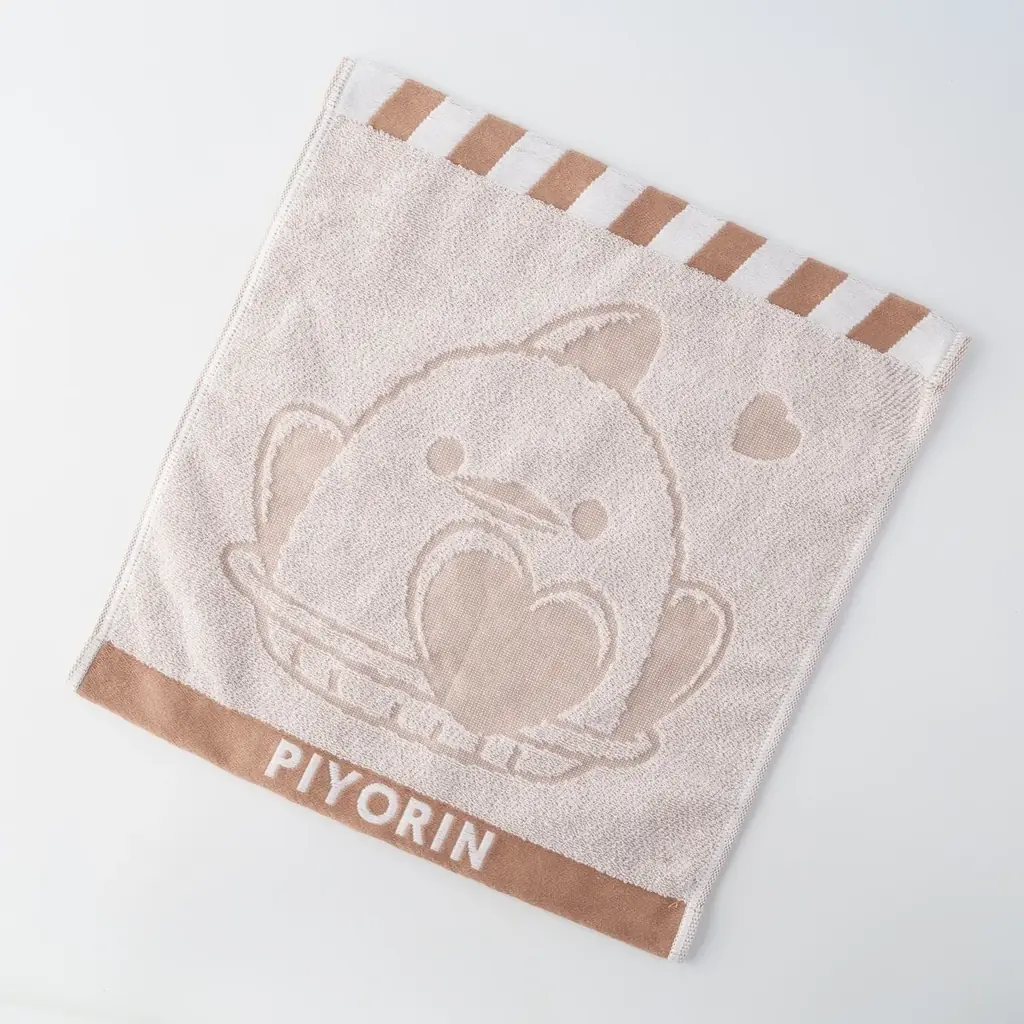 「ぴよりん」がブランケットになって登場！収納しても広げても「ぴよりん」な「ひんやりブランケット」発売！ 画像 10