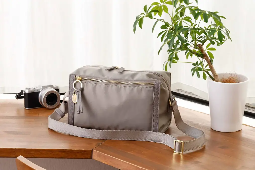 【HAyU×ace.】ワイヤーアート作家・小川学氏が作り上げた個性あふれる猫をモチーフにしたバッグシリーズ 画像 11