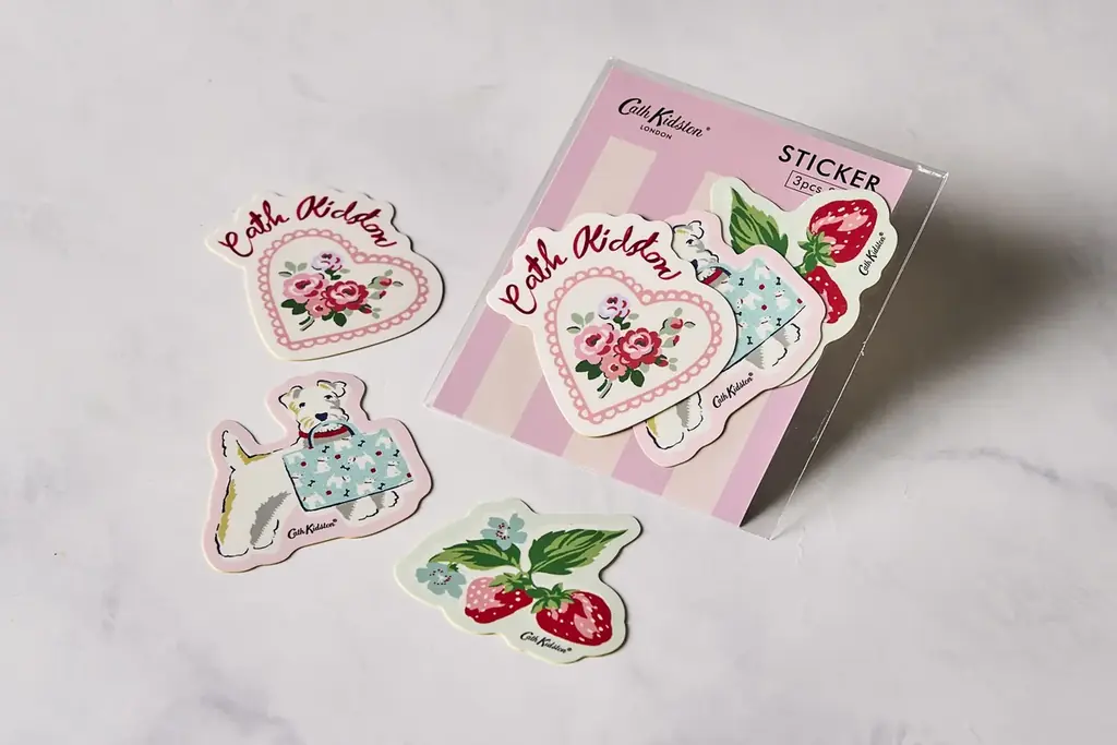 Cath Kidstonのアフタヌーンティーを英国建築様式のザ・リッツ・カールトン大阪で開催!限定ポーチ付きのプランやステッカープレゼントも! 画像 2