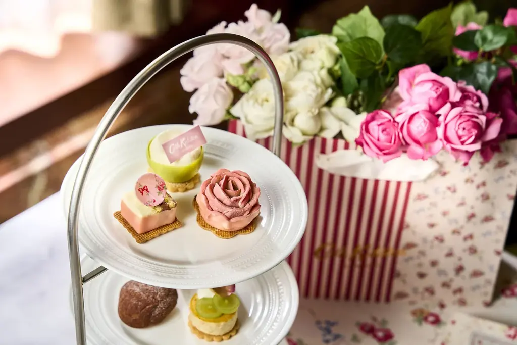 Cath Kidstonのアフタヌーンティーを英国建築様式のザ・リッツ・カールトン大阪で開催!限定ポーチ付きのプランやステッカープレゼントも! 画像 4