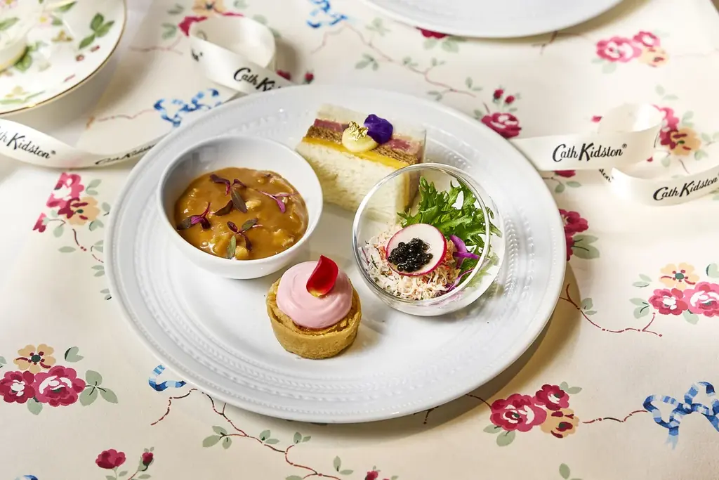 Cath Kidstonのアフタヌーンティーを英国建築様式のザ・リッツ・カールトン大阪で開催!限定ポーチ付きのプランやステッカープレゼントも! 画像 5