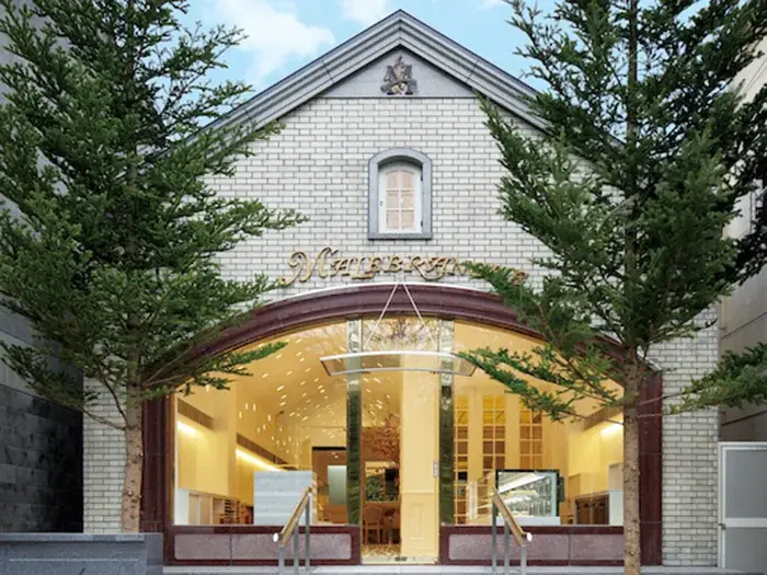 【新作発表】〈マールブランシュ京都髙島屋店 先行販売〉リニューアルオープンに合わせ、新しい“おやつ菓子”が登場！発酵バター香るほろほろ食感。“日常に寄り添うおやつ菓子”「シェフクッキーサンド バター」 画像 6