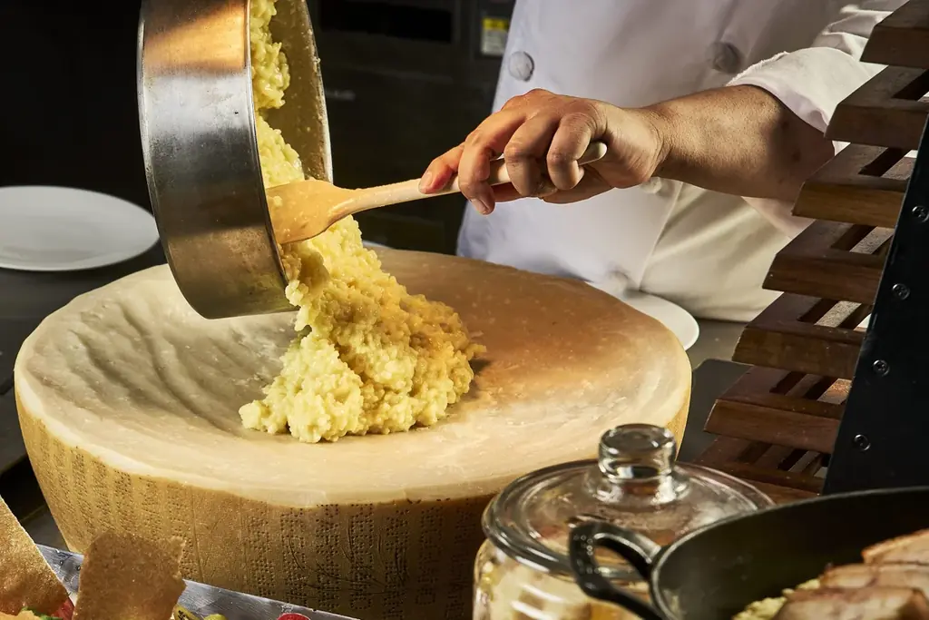 万博ロス界隈へ贈る、世界の食文化を味わう「タイ・日・仏・伊を巡る秋の贅沢グルメビュッフェ」9/1(月)~10/31(金)まで開催。 画像 6