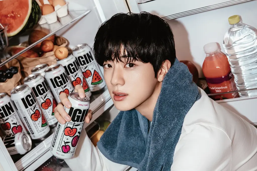 BTS・JINがアンバサダーを務める「IGIN」から、日本待望の缶チューハイが初上陸！8月26日(火)よりローソンで先行発売開始 画像 1