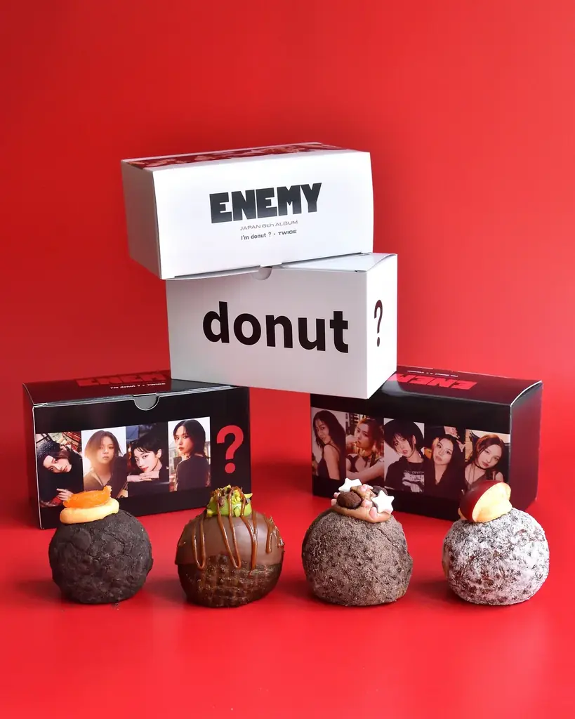 8月27日開始：TWICE『ENEMY』モチーフのコラボドーナツ