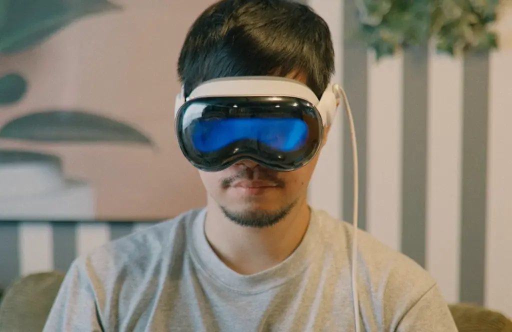 四日市市×OnePlanet、大阪・関西万博で“工場夜景AR”を披露!Apple Vision Proの空間アプリケーション体験を8/23(土)限定で実施 画像 3