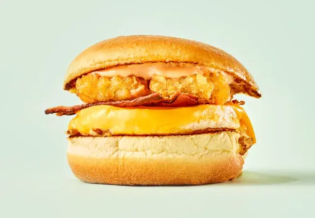 Hello NARITA!日本国内 空港初出店「Shake Shack 成田国際空港第1ターミナル店」が、成田国際空港に2025年9月11日(木)オープン! 画像 3