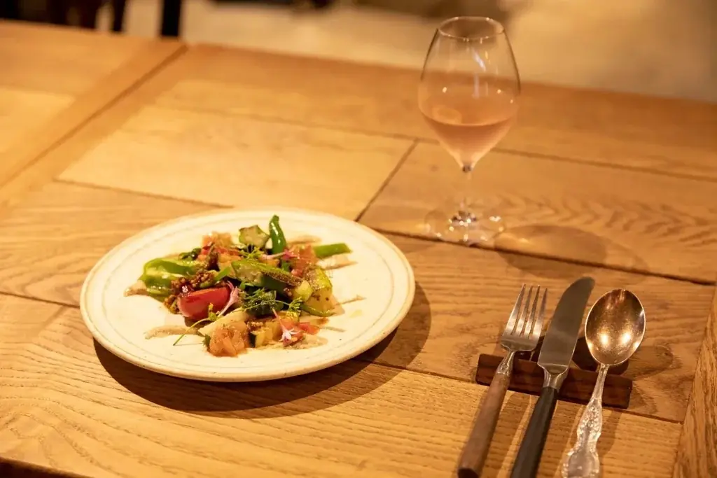 【岐阜県飛騨市】8月30日に飛騨の旬な野菜をもっと美味しく食べられる1日限定イベントを東京都武蔵小山で開催～首都圏シェフと飛騨市農家をつなぐファーマーズキッチン 画像 1