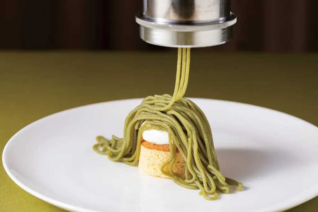 【リーガロイヤルホテル大阪】[期間限定]シャインマスカット＆ヨーロッパグルメで秋の美食旅行へ「世界を旅するオータムビュッフェ」を開催 画像 3