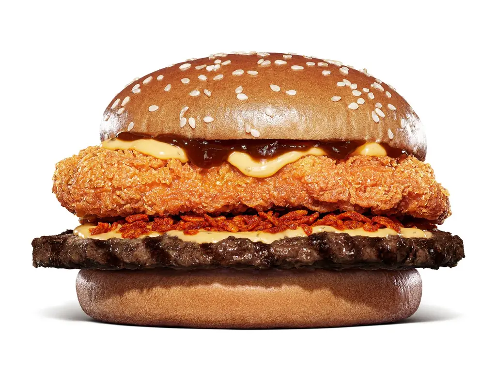 バーガーキング® の大人気シリーズ“ビッグマウス”から旨辛な新作「インフェルノ」が登場!直火焼きビーフと「燻製辛口ガーリックフレーク」がクセになる味わい!「ダブルビーフ」「チキン&ビーフ」2種新発売 画像 3
