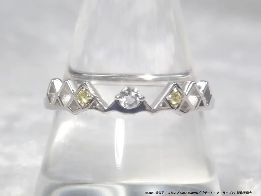 TVアニメ『デート・ア・ライブV』と宝石専門店KARATZの本格コラボジュエリー＆新規描き下ろしイラスト使用のグッズが登場！ 画像 3