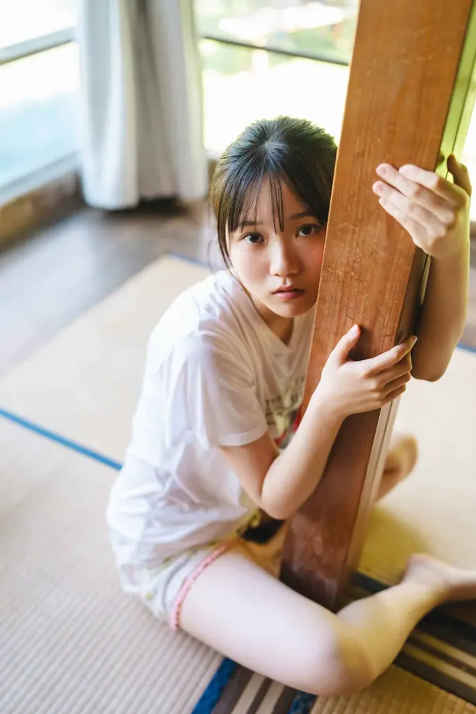 “こさかな”が笑ってくれているだけで――。日向坂46・小坂菜緒が飾る「B.L.T.10月号」の表紙画像が解禁！ 本誌史上過去最大規模の20000字ソロインタビューで綴られるアイドル・小坂菜緒の新事実。 画像 10