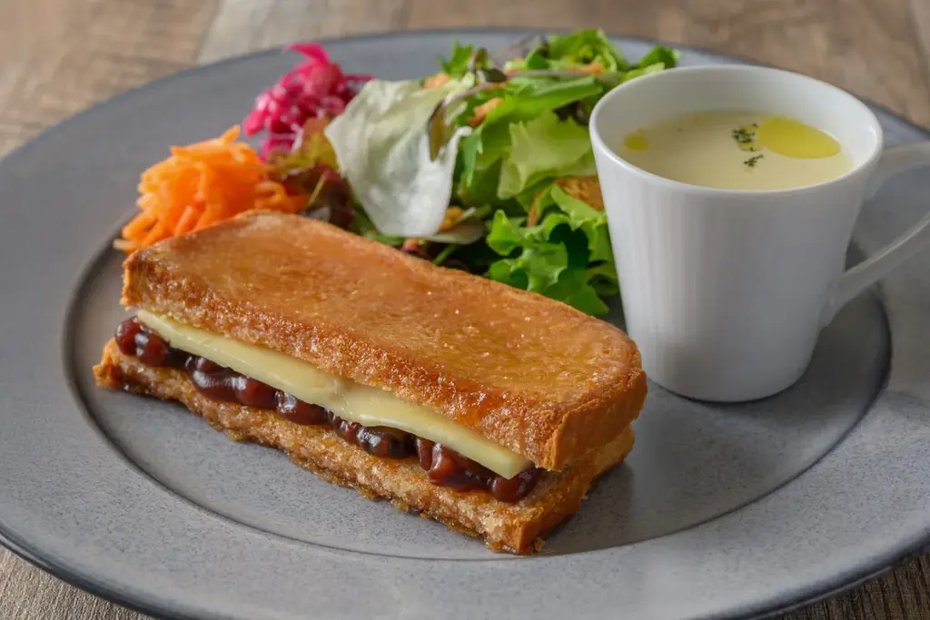 8月30日オープン メリケンパークのライフスタイルカフェ「39 days KOBE」、神戸のあんこやさんのあんバターなどオリジナルメニューを発表 画像 3