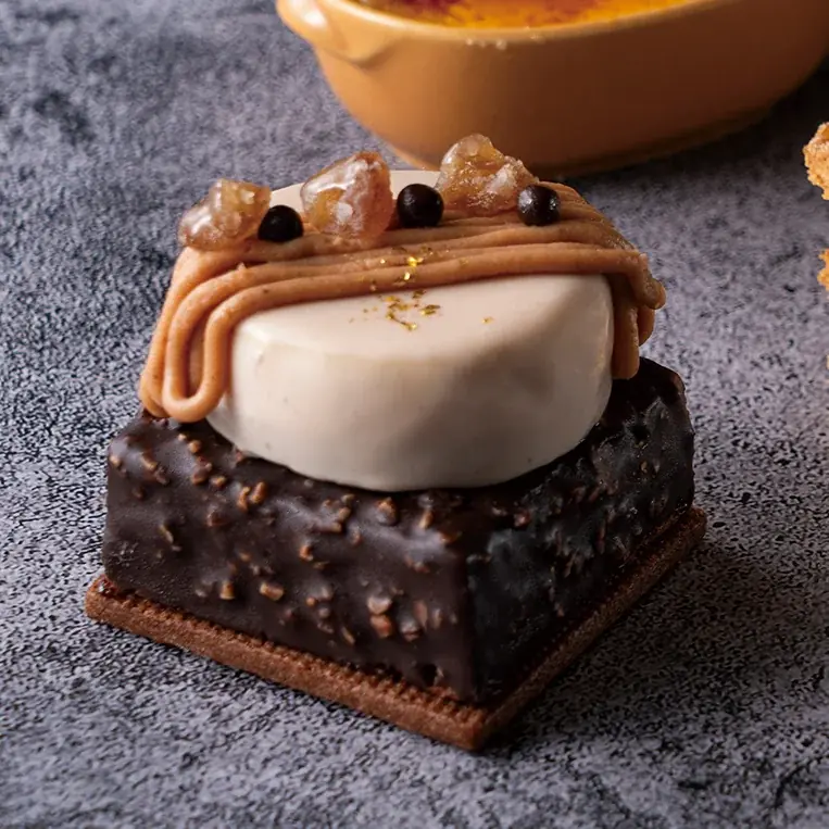 “なると金時を使用したクレームブリュレ”や“フランス産マロンのミルフィーユ”など、秋の食材を使用したスイーツ・ブレッドを販売する「秋の味覚フェア imo×kuri」開催 画像 3