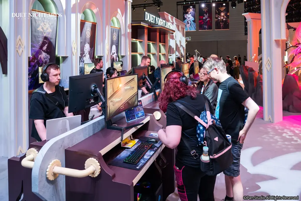 デュアルファンタジー×全方位爽快バトルRPG『デュエットナイトアビス』ドイツ・ケルン「gamescom 2025」出展 画像 2