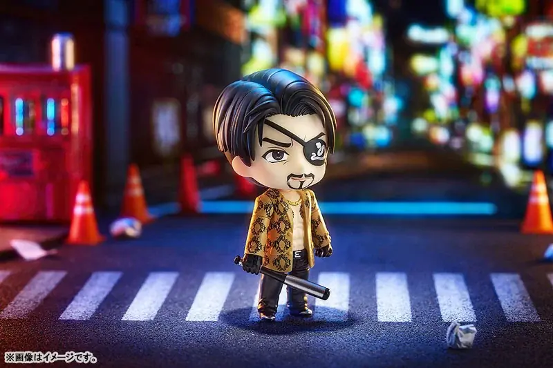 大人気ゲーム『龍が如く』シリーズより、「真島吾朗」がねんどろいどになって登場。あみあみにて予約受付中。 画像 10