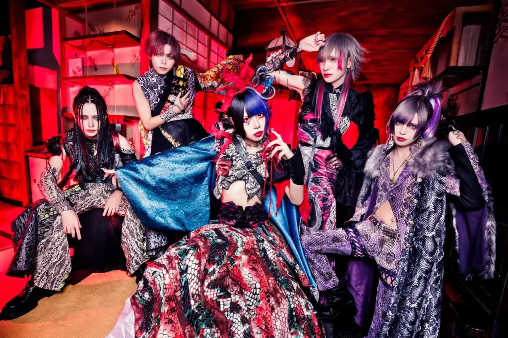 “日本一バズる”V系バンド「0.1gの誤算」緑川裕宇&河村友雪生誕ツアーファイナル公演の記念番組が、9/5(金)20時よりニコ生にて配信決定。メンバー全員出演し、ライブ映像鑑賞やクイズ企画などを予定。 画像 2