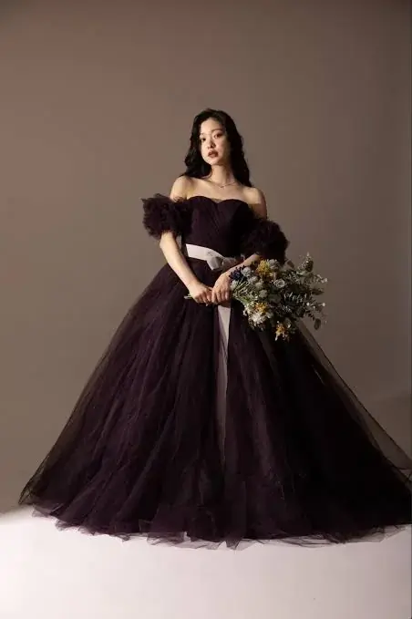 甘すぎない、モードな花嫁へ。“かっこいい”ウエディングドレスを見つけませんか？ 画像 5