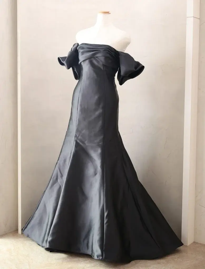 甘すぎない、モードな花嫁へ。“かっこいい”ウエディングドレスを見つけませんか？ 画像 6