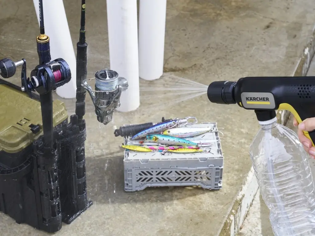 お出かけ先で、新しい洗浄体験! “手のひらサイズ”のモバイル高圧洗浄機「ハンディエア」9月15日(月)より順次販売を開始! 画像 2