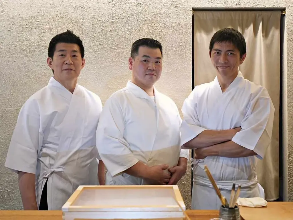 アムステルダムの本格江戸前寿司店「TEWATASHI」──オランダの著名美食評論家から高得点を獲得、有力紙で大々的に紹介！現地グルメ界が注目 画像 12