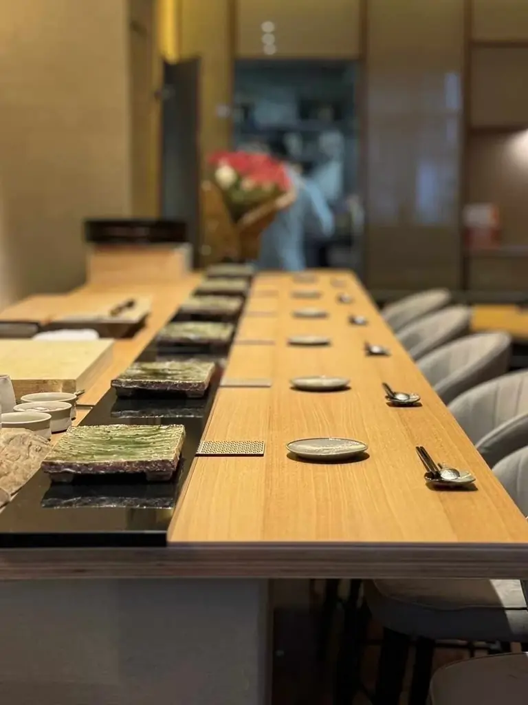 アムステルダムの本格江戸前寿司店「TEWATASHI」──オランダの著名美食評論家から高得点を獲得、有力紙で大々的に紹介！現地グルメ界が注目 画像 4