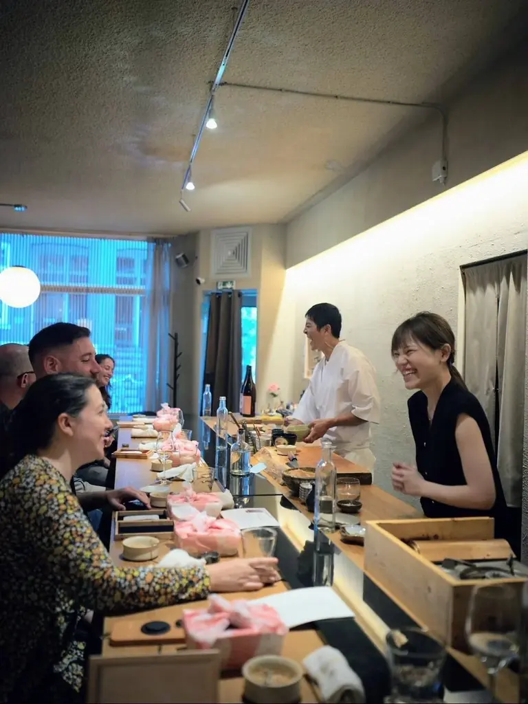 アムステルダムの本格江戸前寿司店「TEWATASHI」──オランダの著名美食評論家から高得点を獲得、有力紙で大々的に紹介！現地グルメ界が注目 画像 7