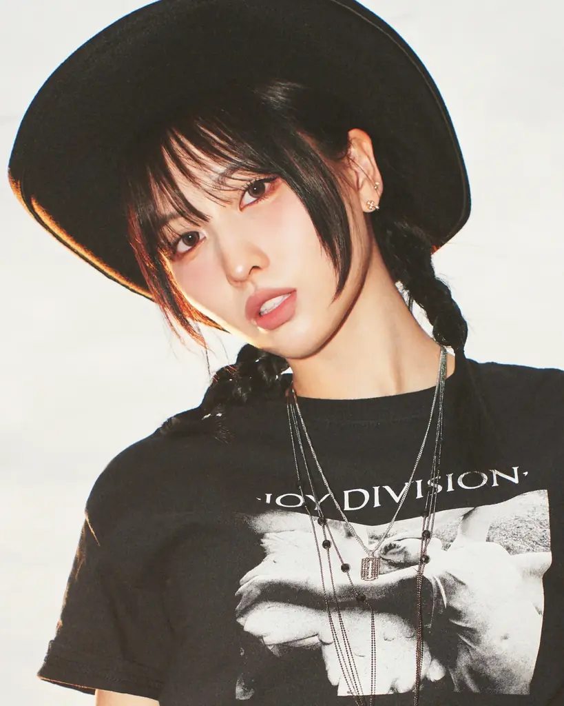 ＜Wonjungyo＞TWICE MOMOの新ビジュアルを公開！水彩画のようにふんわりと頬を彩るリキッドチークとプロ仕上げのリキッドチーク用ブラシが新登場！ 画像 21