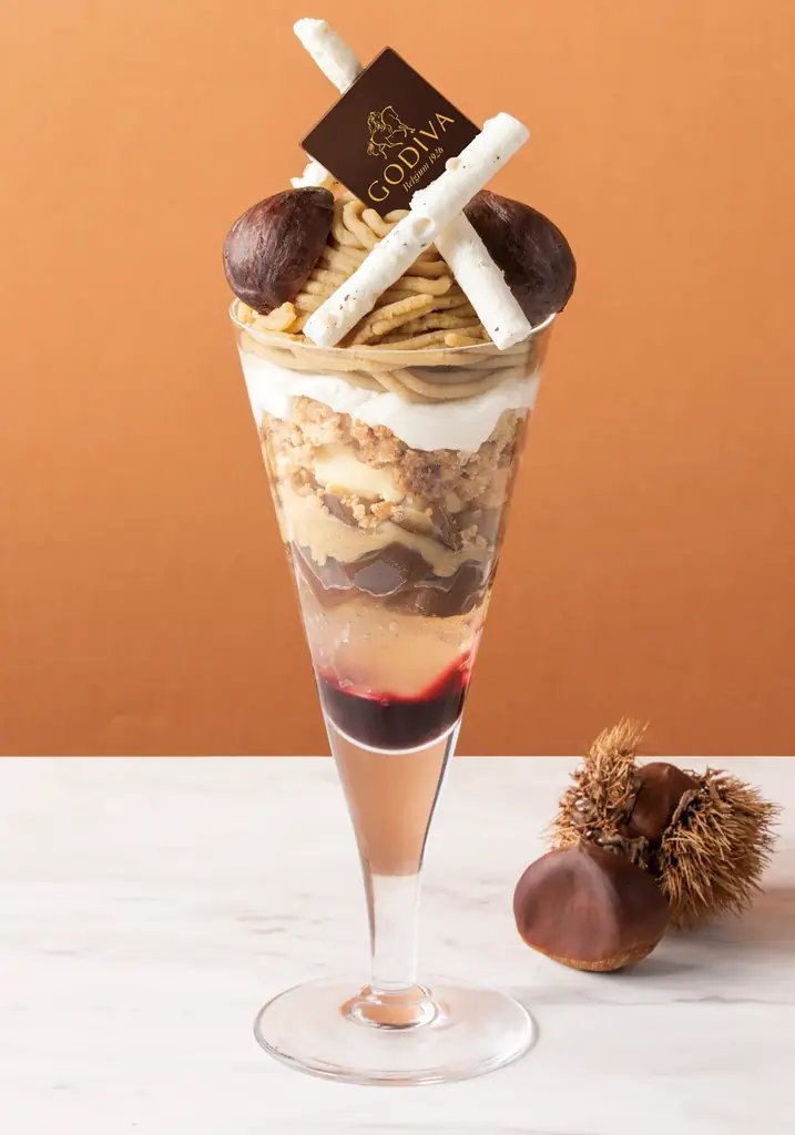 GODIVA café限定、注目のシェフとの3連続コラボレーションパフェ企画スタート! 第1弾「秋栗とショコラのモンブランパフェ」登場 画像 3