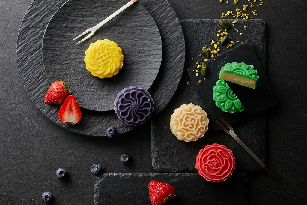 9月1日発売 スイスホテル南海大阪の月餅風チーズケーキ