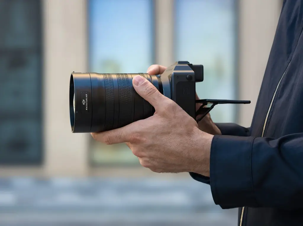 1億画素中判カメラ Hasselblad X2D II 100C とズームレンズ XCD 2,8-4/35-100E 発売 画像 4