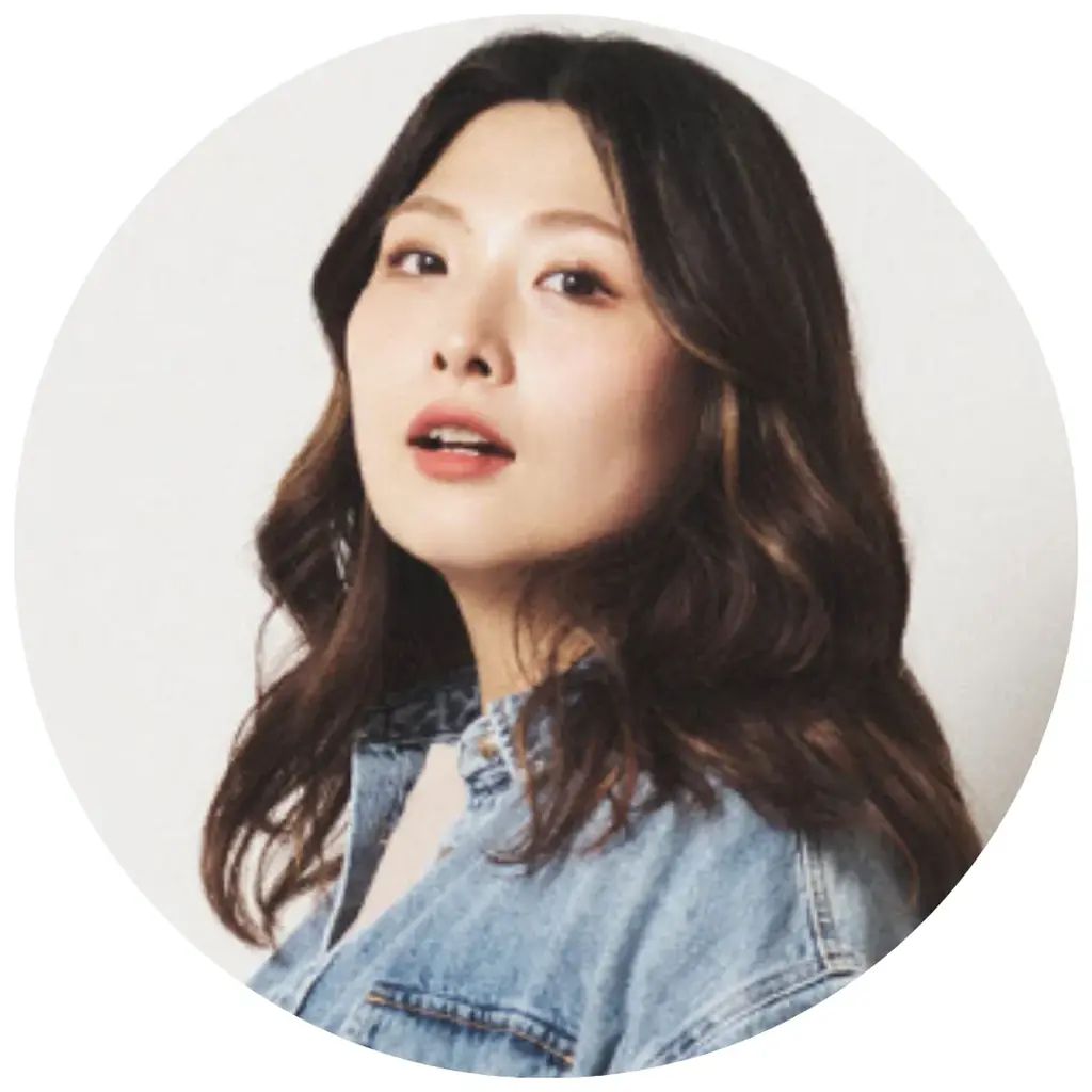 プラスサイズ女子のために、ラファーファモデル『えんどぅー』とニッセンがオシャレシューズを共同開発。26.5cmまでサイズ展開した可愛くて履き心地の良いシューズが秋号カタログに登場。 画像 2