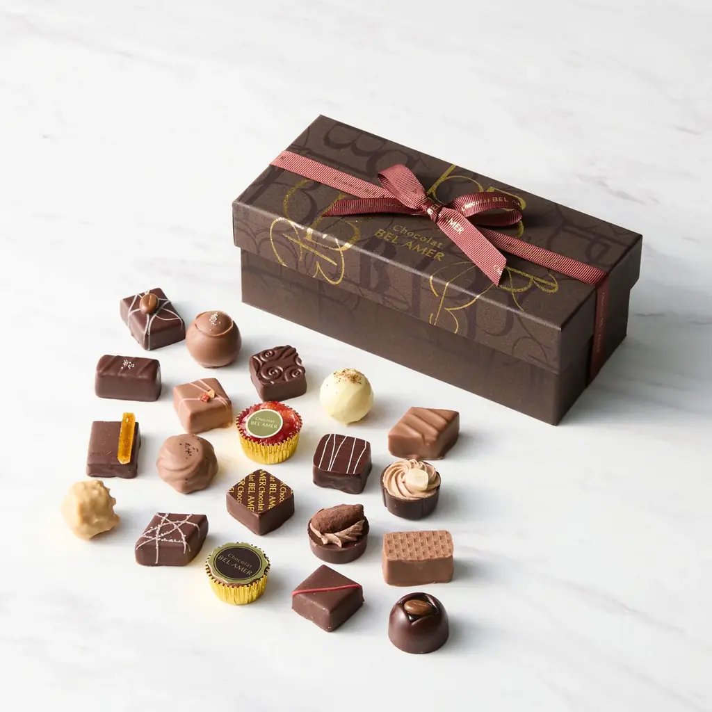 和栗を丸ごと閉じ込めたフォンダンショコラやモンブラン風の焼菓子、なめらかな口どけのショコラをサブレで贅沢にサンドした新作「パレショコラサンド」など秋冬の新作が、ショコラ専門店「ベルアメール」より登場！ 画像 13
