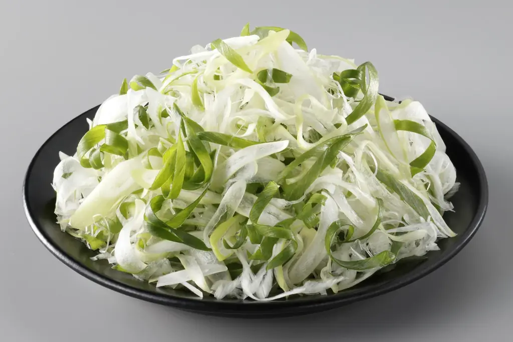 【しゃぶしゃぶ温野菜】この秋は“鴨づくし”。焦がし玉ねぎ香る“大人の鴨すき焼き”が新登場！～今年は「しゃぶしゃぶ」と「すき焼き」のダブル鴨鍋～ 画像 12